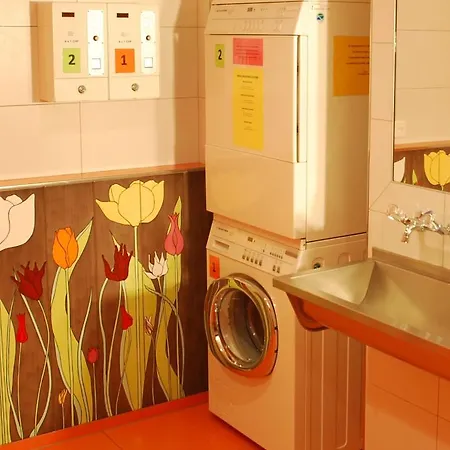 Hotel&hostel Montarina Хостел Лугано