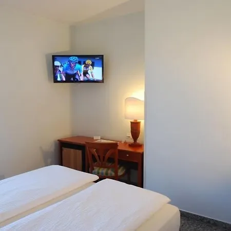 Хостел Hotel&hostel Montarina *