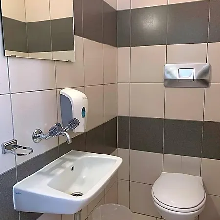 Hotel&hostel Montarina * Лугано