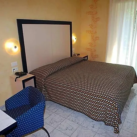 Hotel&hostel Montarina Хостел Лугано
