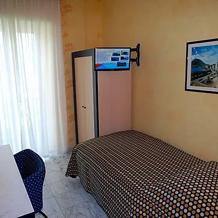 Hotel&hostel Montarina Хостел Лугано