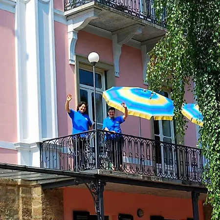 Hotel&hostel Montarina Хостел Лугано