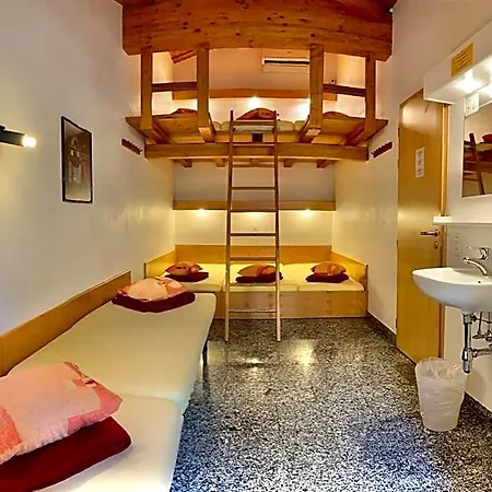 Hotel&hostel Montarina * Лугано