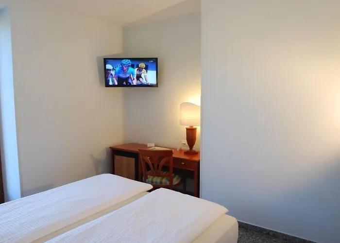 Ostello Hotel&hostel Montarina *