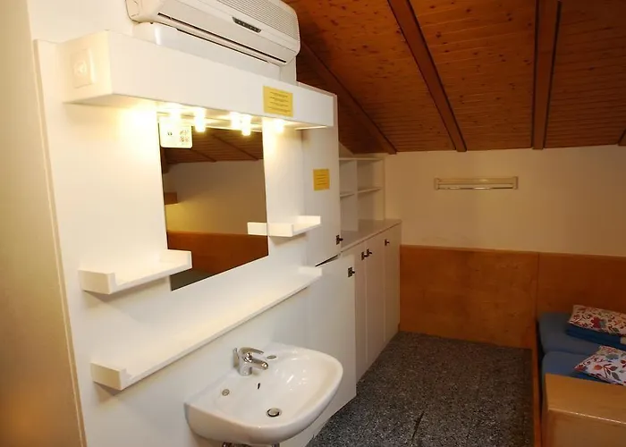 Ostello Hotel&hostel Montarina *