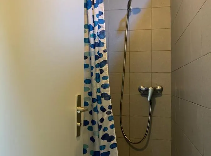 Hotel&hostel Montarina אכסניה לוגאנו